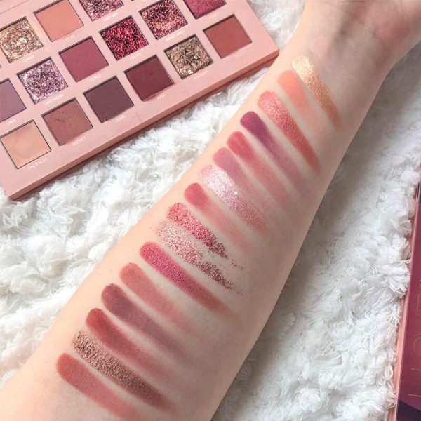 Huda Beauty - 18-Shade Nude Eyeshadow Palette