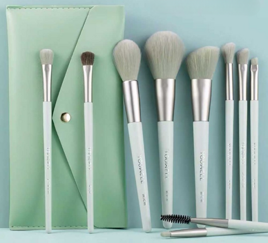 7PC - Brush Set with Pouch – Essential Brushes for Flawless Makeup